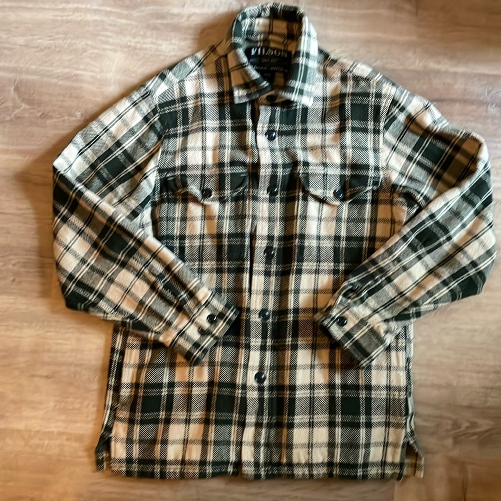Woman’s Filson Cotton Flannel Medium